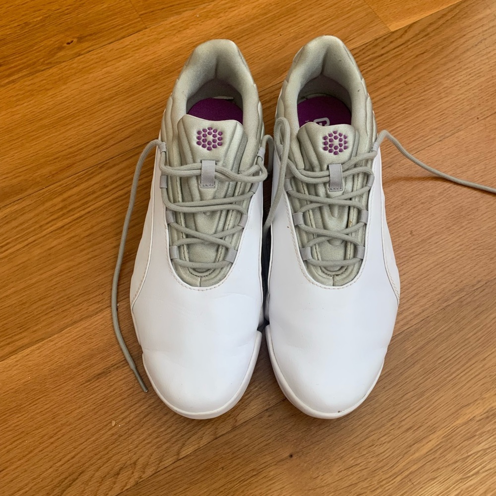 Puma Woman’s golf shoes